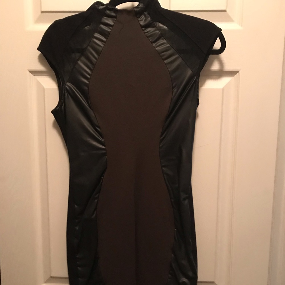 Black/green dress